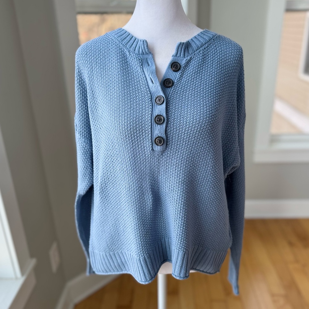 American Eagle Light Blue Shaker Stitch Cotton Henley Sweater Size Small